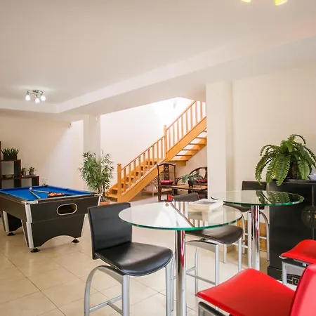 Luxury With Private Heated Pool 15 *