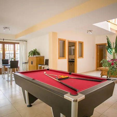 Villa Luxury With Private Heated Pool 15